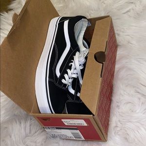Men’s old skool vans NWT